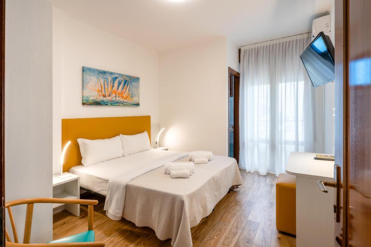 Hotel Royal Garni Каорле Экстерьер фото