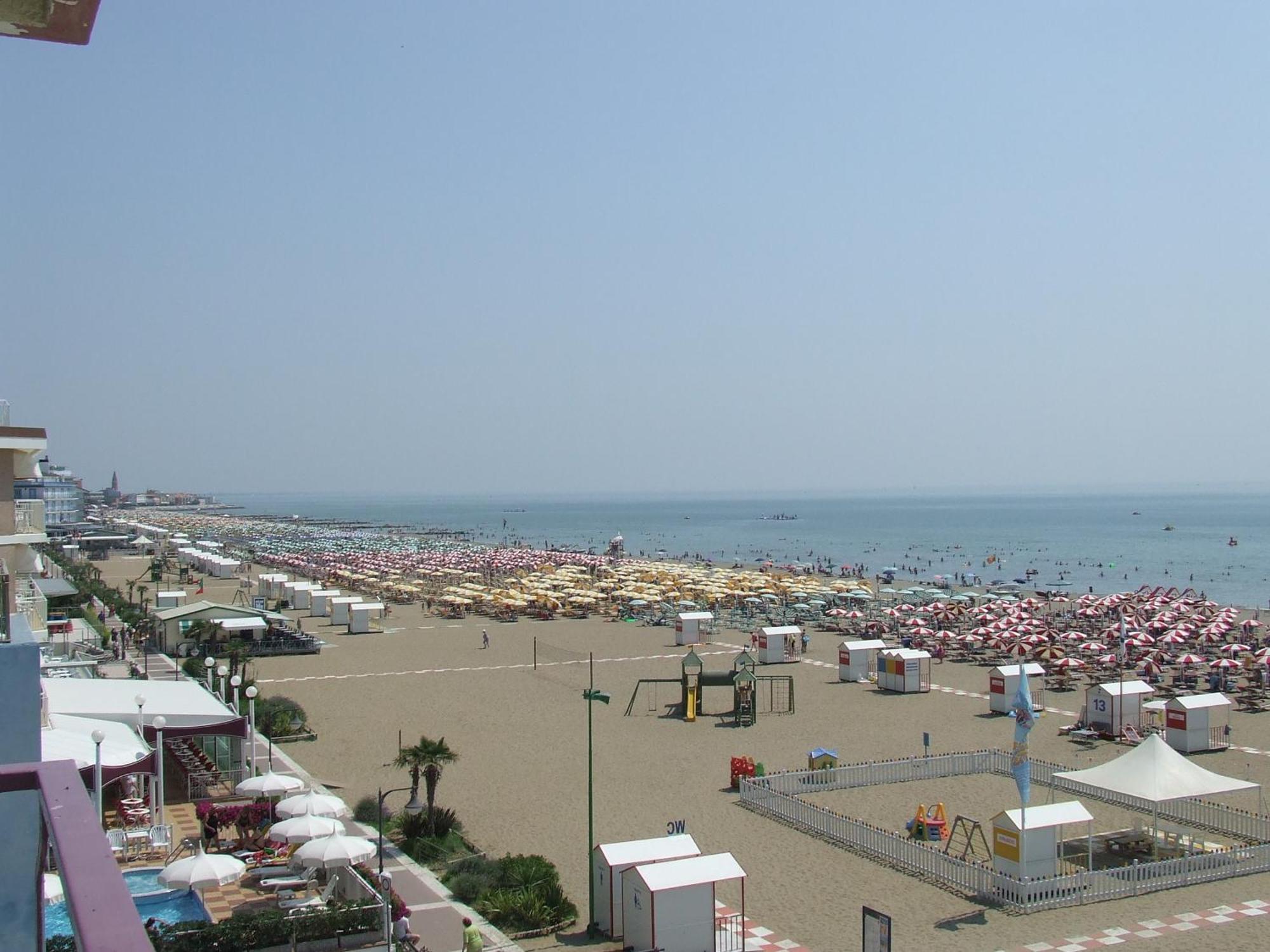 Hotel Royal Garni Каорле Экстерьер фото